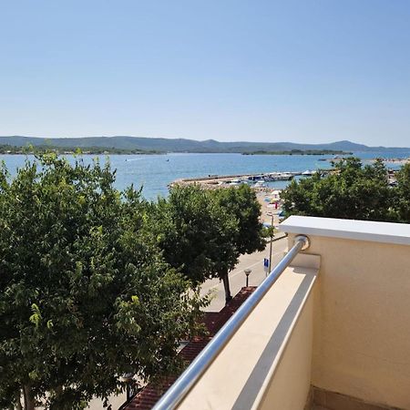 Seaside Apartments Turanj Exterior photo