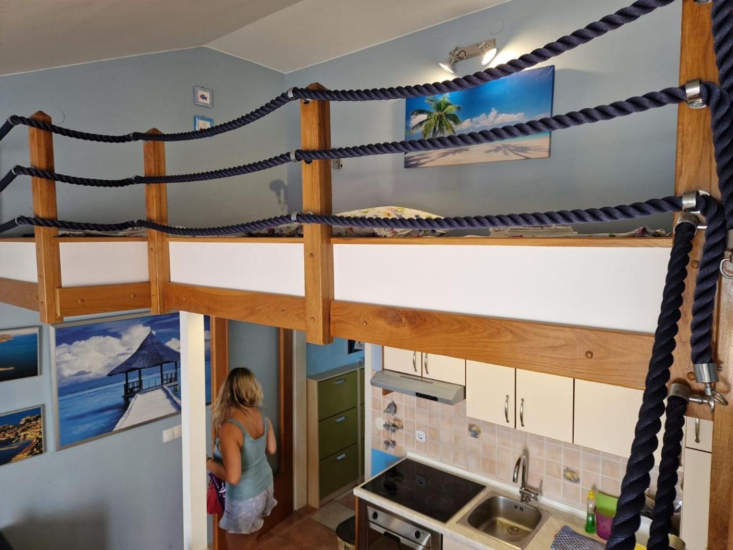 Seaside Apartments Turanj Exterior photo